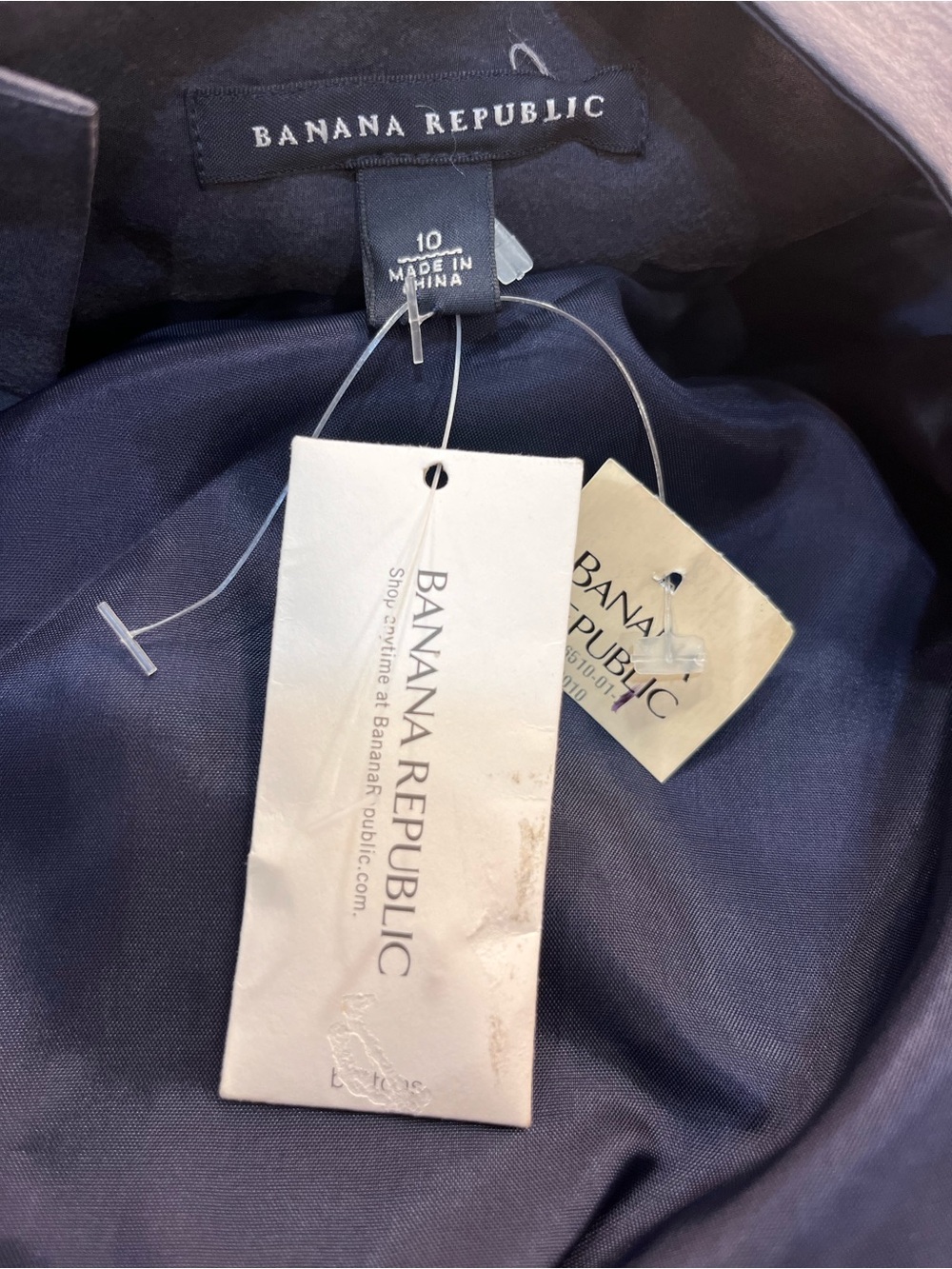 Banana Republic 100% Silk Navy Gold Border Print Belted Dress Size 10 NWT - Picture 9 of 10